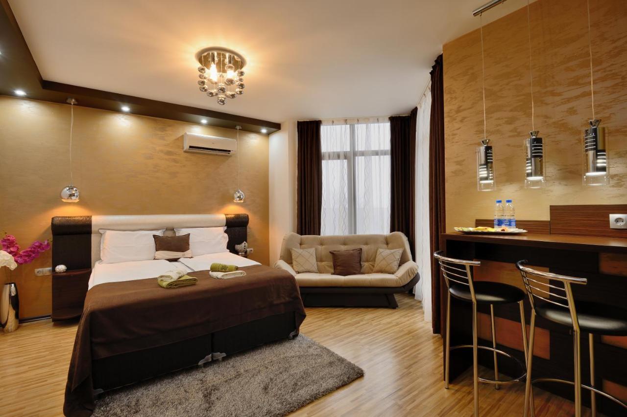 Fantasy Apartaments And Studios Avenue Комплекс Фантазия Хисаря Exterior photo